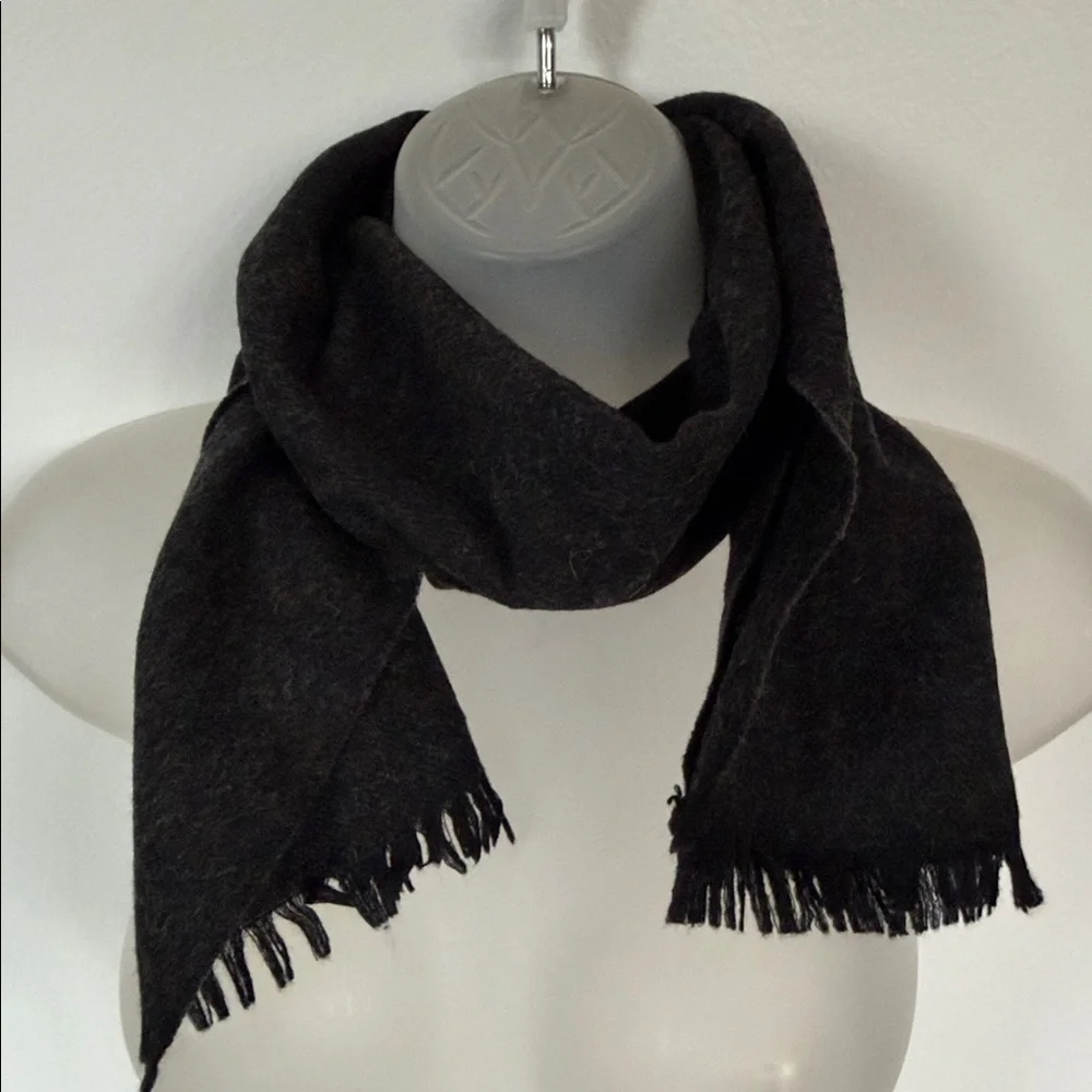 Cashmere Brand Gray 100% Wool Luxurious Cold Weather Scarf. Germany 1980’s